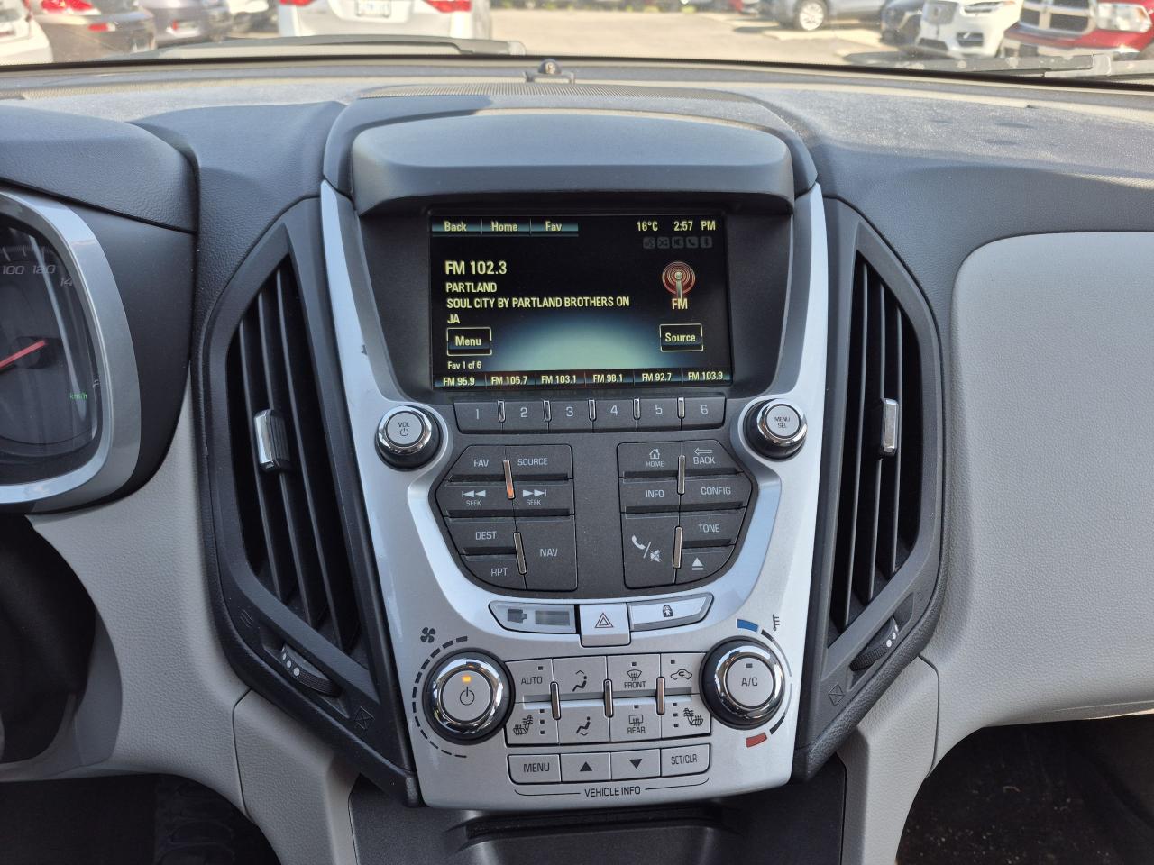 2014 Chevrolet Equinox LT Photo34