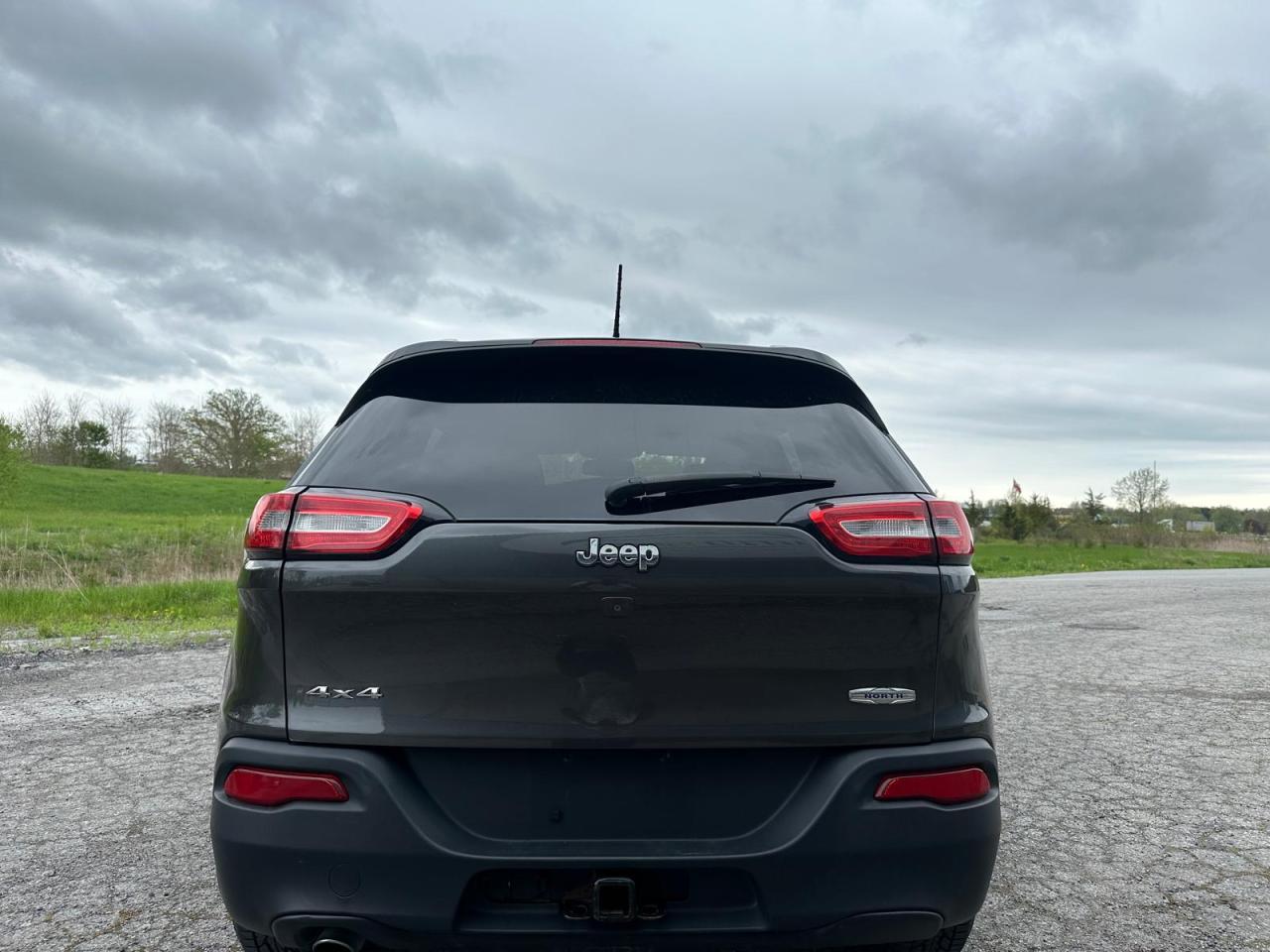2015 Jeep Cherokee North Photo15