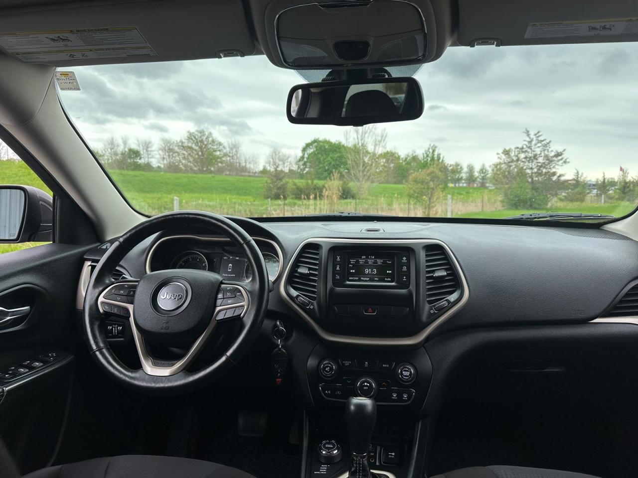 2015 Jeep Cherokee North Photo20