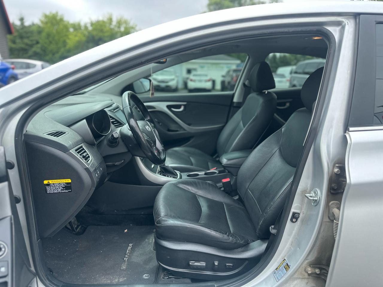 2015 Hyundai Elantra Auto Limited - One Owner/Certified Photo32