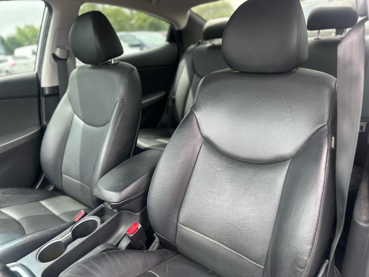 2015 Hyundai Elantra Auto Limited - One Owner/Certified Photo34