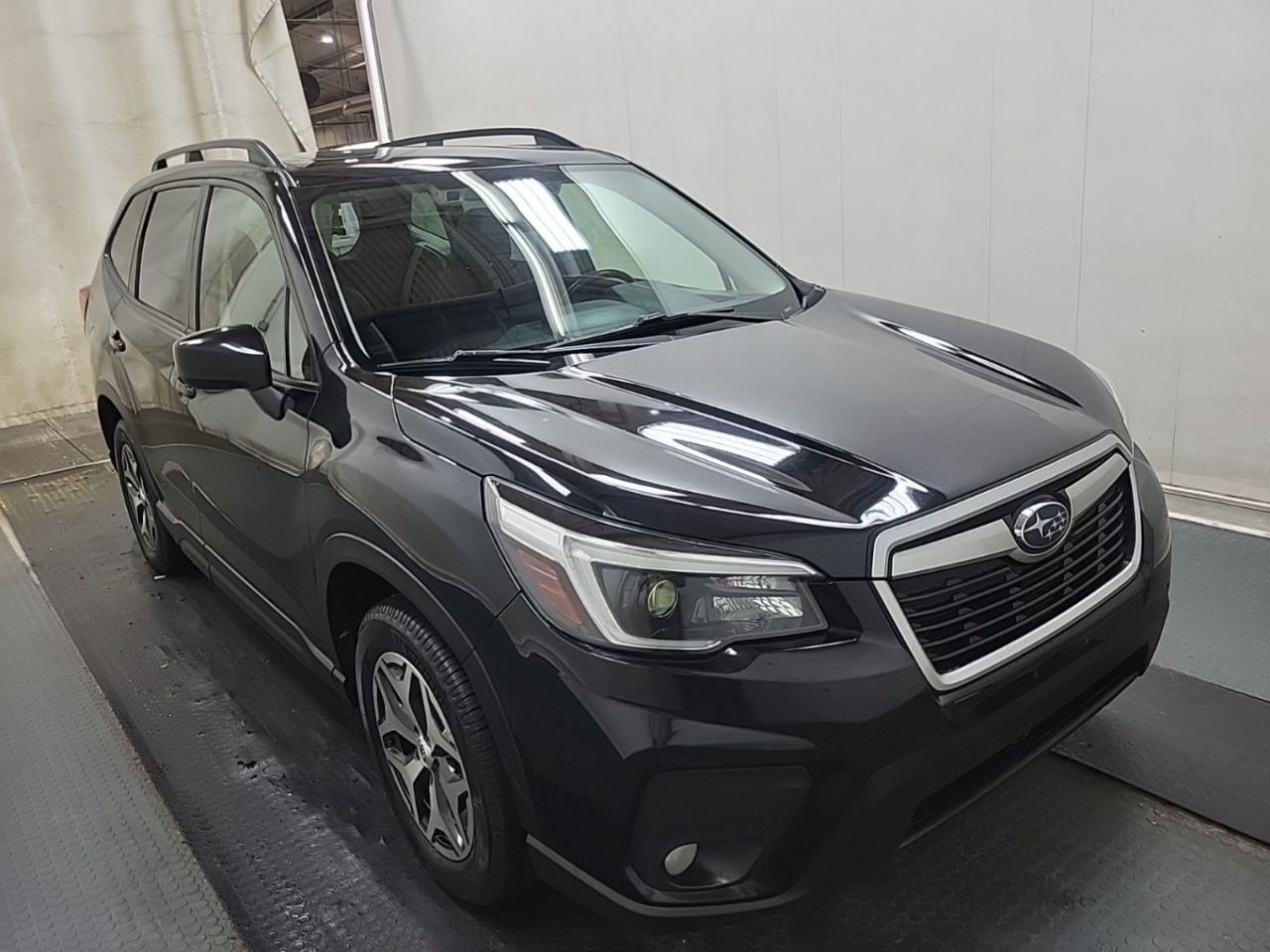 Used 2021 Subaru Forester 2.5i TOURING - PANORAMA ROOF - BACK-UP CAMERA !! for sale in Burlington, ON