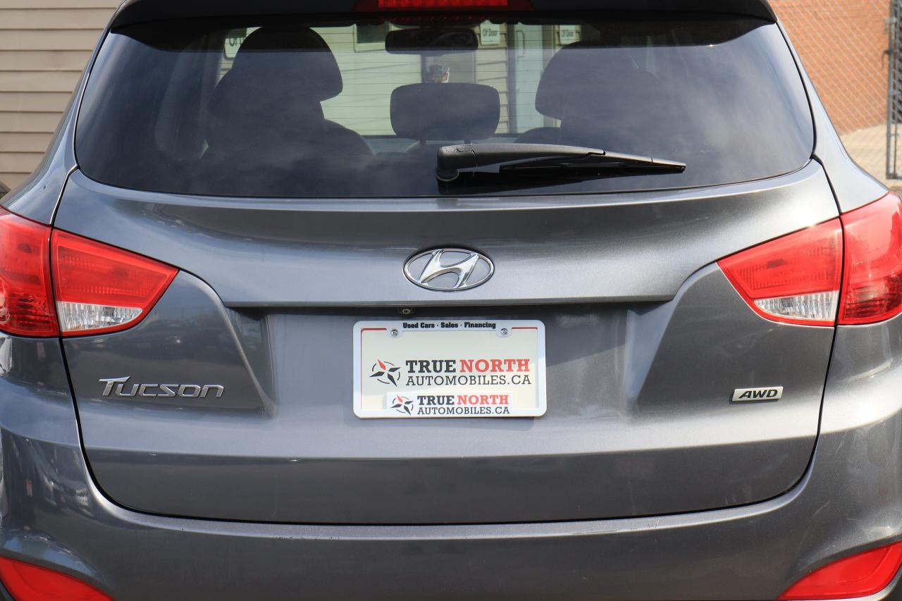 2014 Hyundai Tucson GLS | AWD | Leather | Pano Roof | Alloys | Tinted Photo52