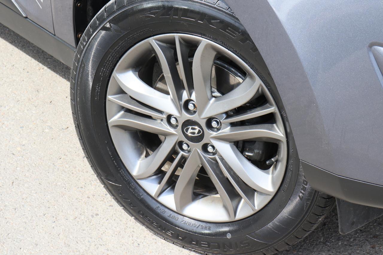 2014 Hyundai Tucson GLS | AWD | Leather | Pano Roof | Alloys | Tinted Photo48