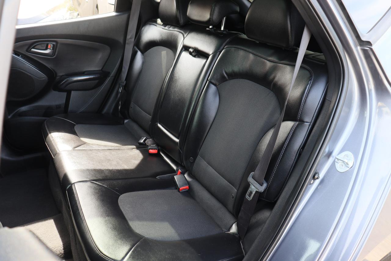 2014 Hyundai Tucson GLS | AWD | Leather | Pano Roof | Alloys | Tinted Photo64
