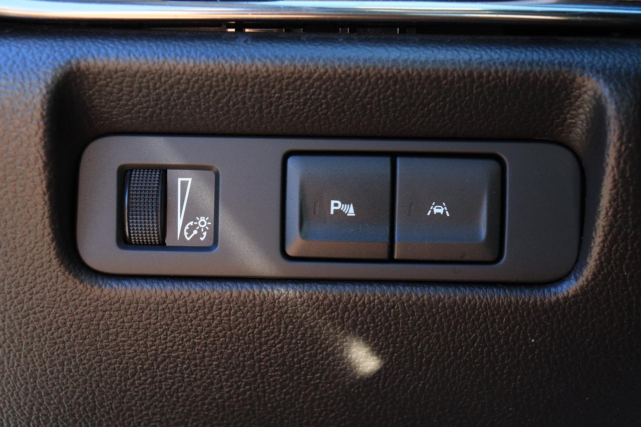 2018 Cadillac ATS Luxury AWD | Leather | Sunroof | Nav | Cam & More! Photo23