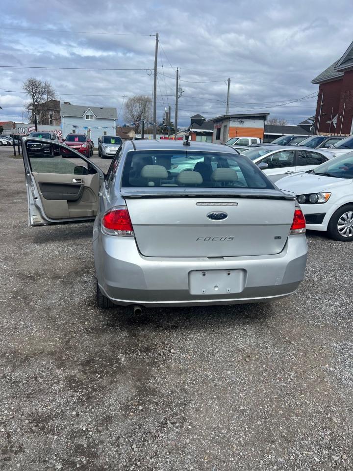 Used 2011 Ford Focus SE for sale in Oshawa, ON