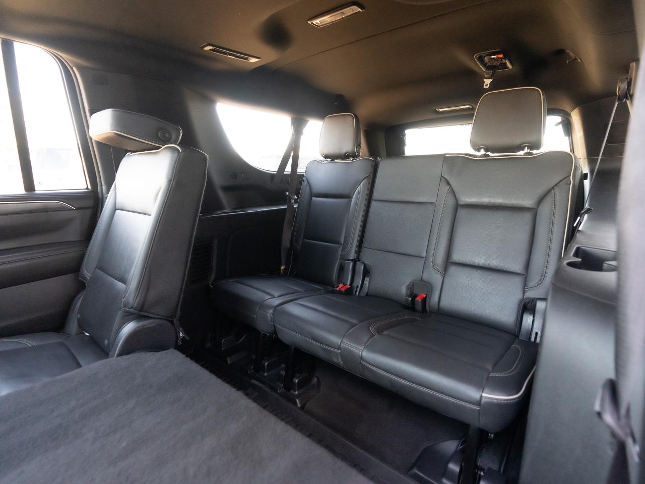 2022 GMC Yukon XL 4WD 4dr SLT XL 8 PASSENGER Photo21