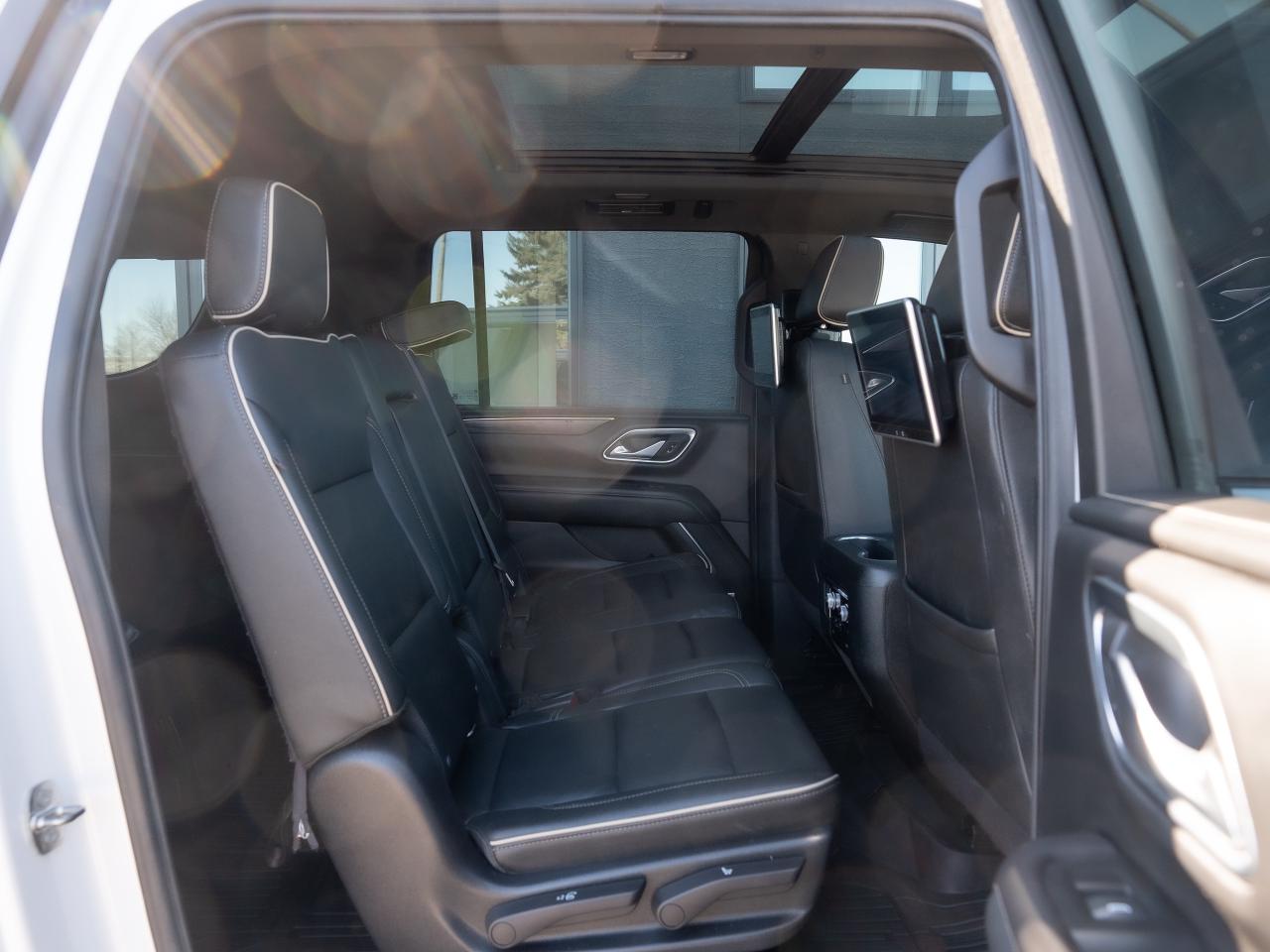 2022 GMC Yukon XL 4WD 4dr SLT XL 8 PASSENGER Photo22