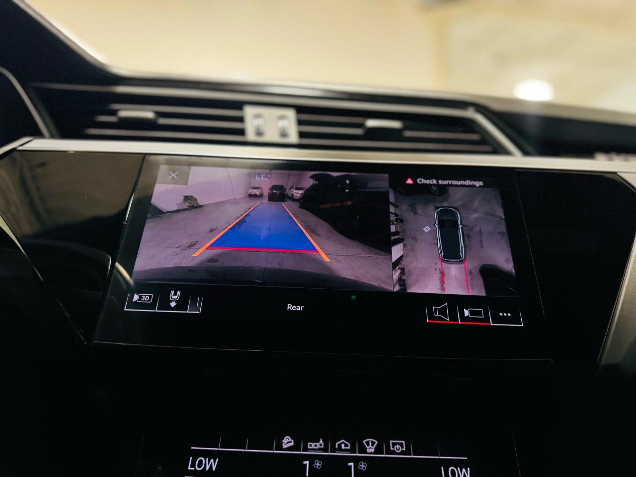 2019 Audi E-Tron Prestige quattro - Photo #15