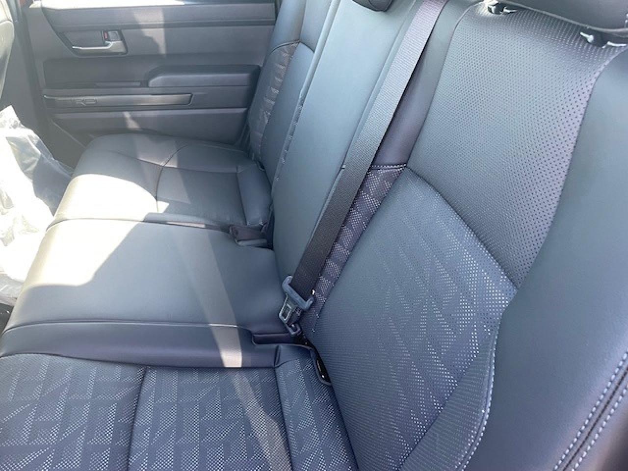 2025 Toyota Tacoma TRD OFF ROAD PREMIUM HYBRID Photo