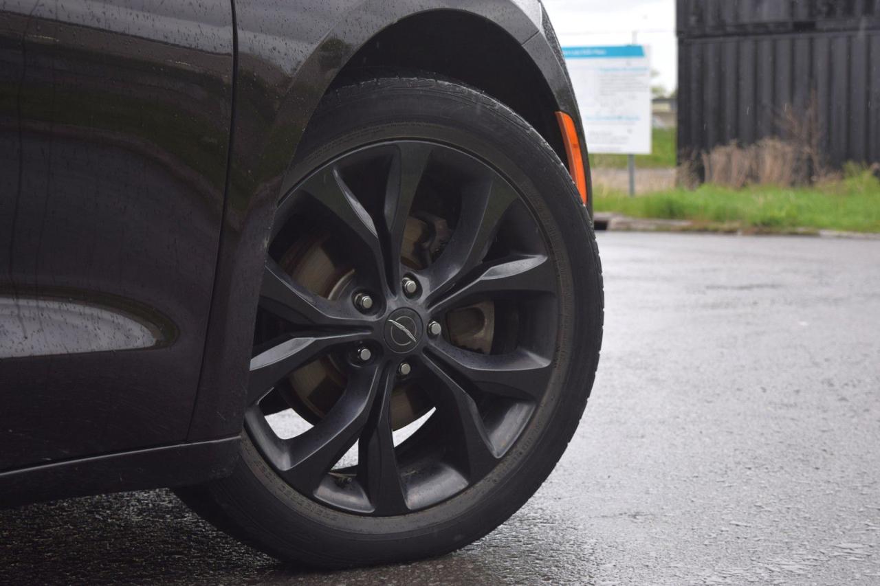 2019 Chrysler Pacifica Touring-L Plus - Photo #6