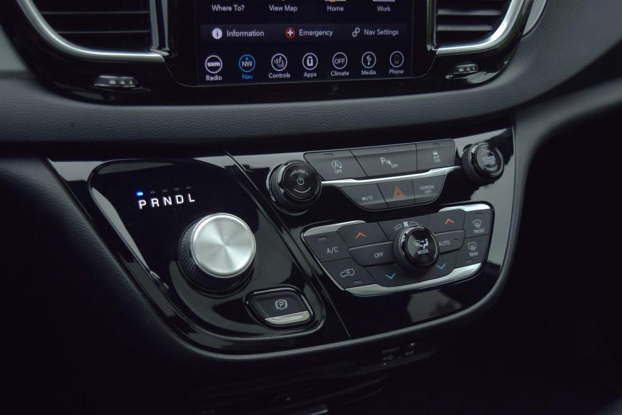 2019 Chrysler Pacifica Touring-L Plus - Photo #11