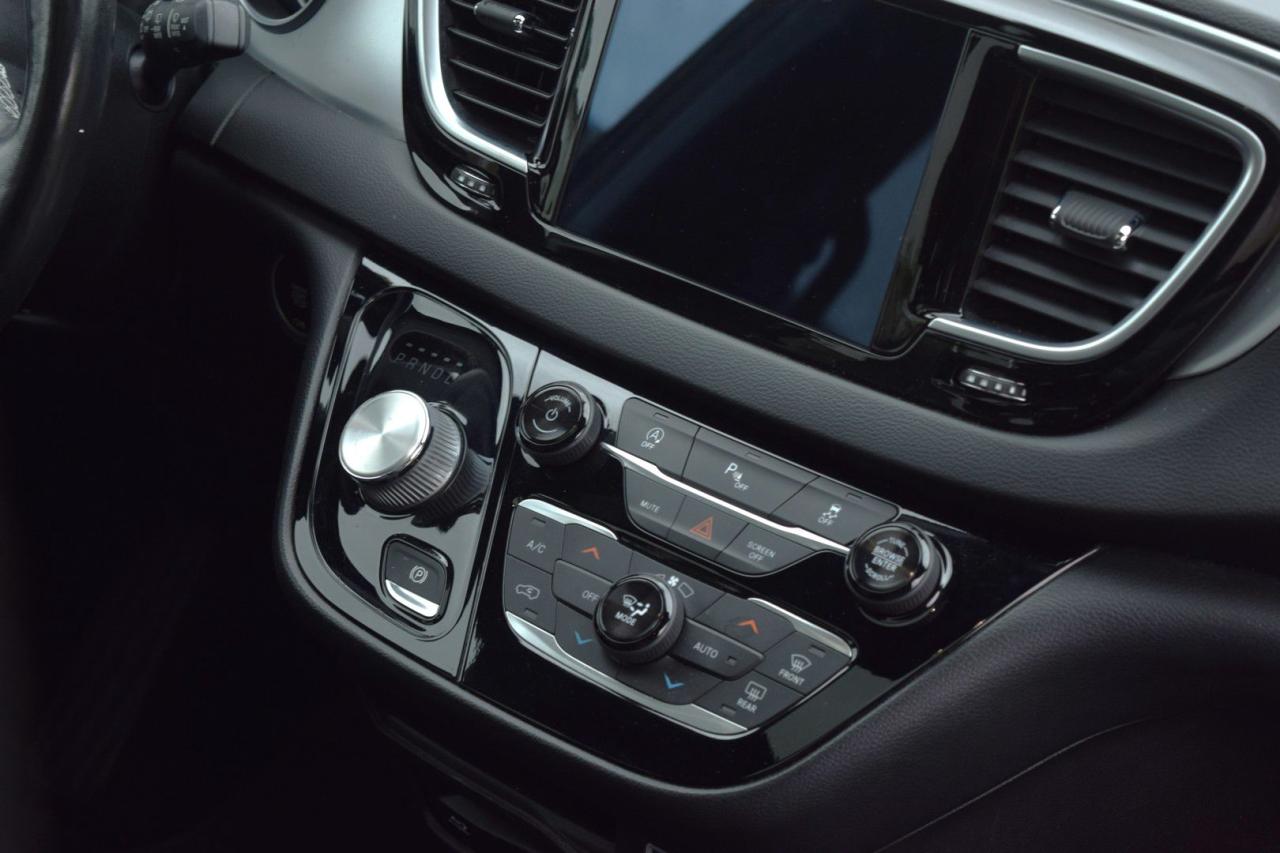 2019 Chrysler Pacifica Touring-L Plus - Photo #13
