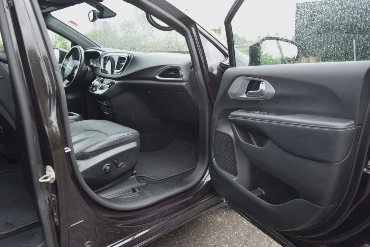 2019 Chrysler Pacifica Touring-L Plus - Photo #14