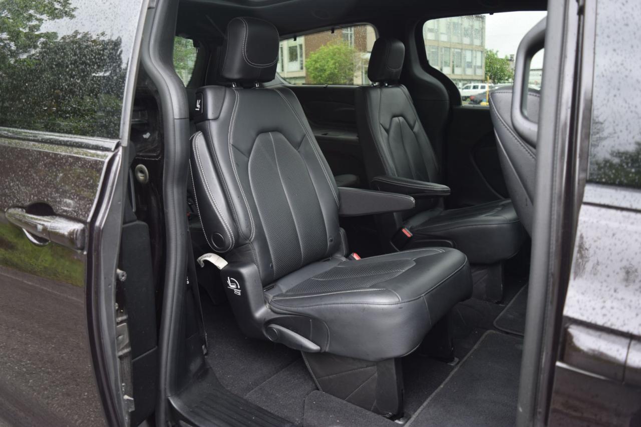 2019 Chrysler Pacifica Touring-L Plus - Photo #16