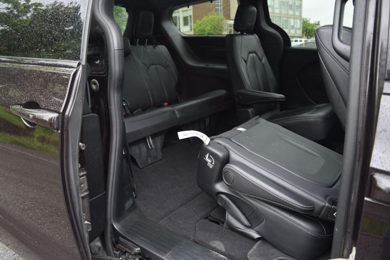 2019 Chrysler Pacifica Touring-L Plus - Photo #17
