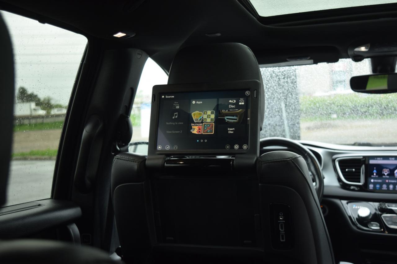 2019 Chrysler Pacifica Touring-L Plus - Photo #18