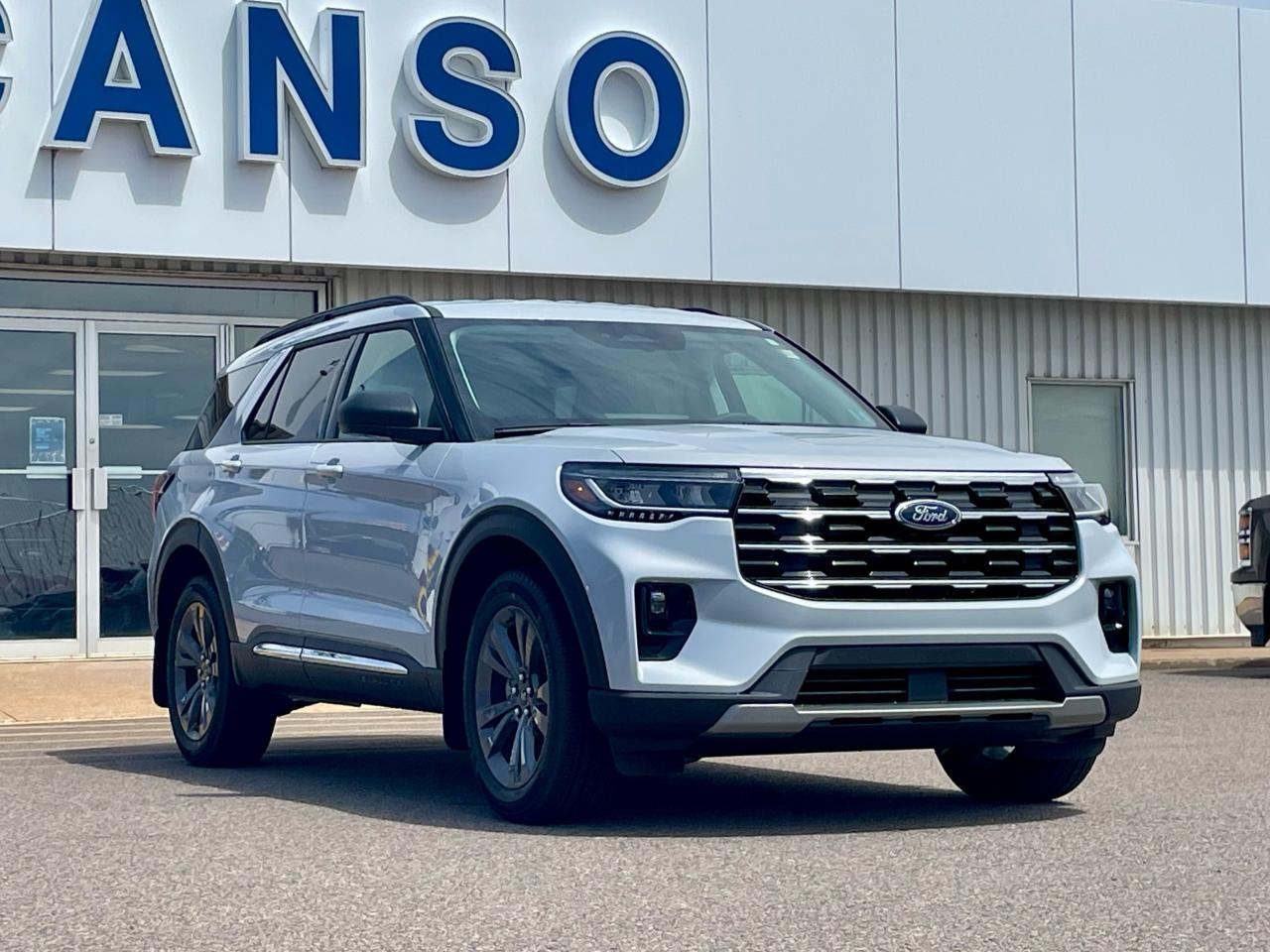 2025 Ford Explorer ACTIVE 4WD Photo2