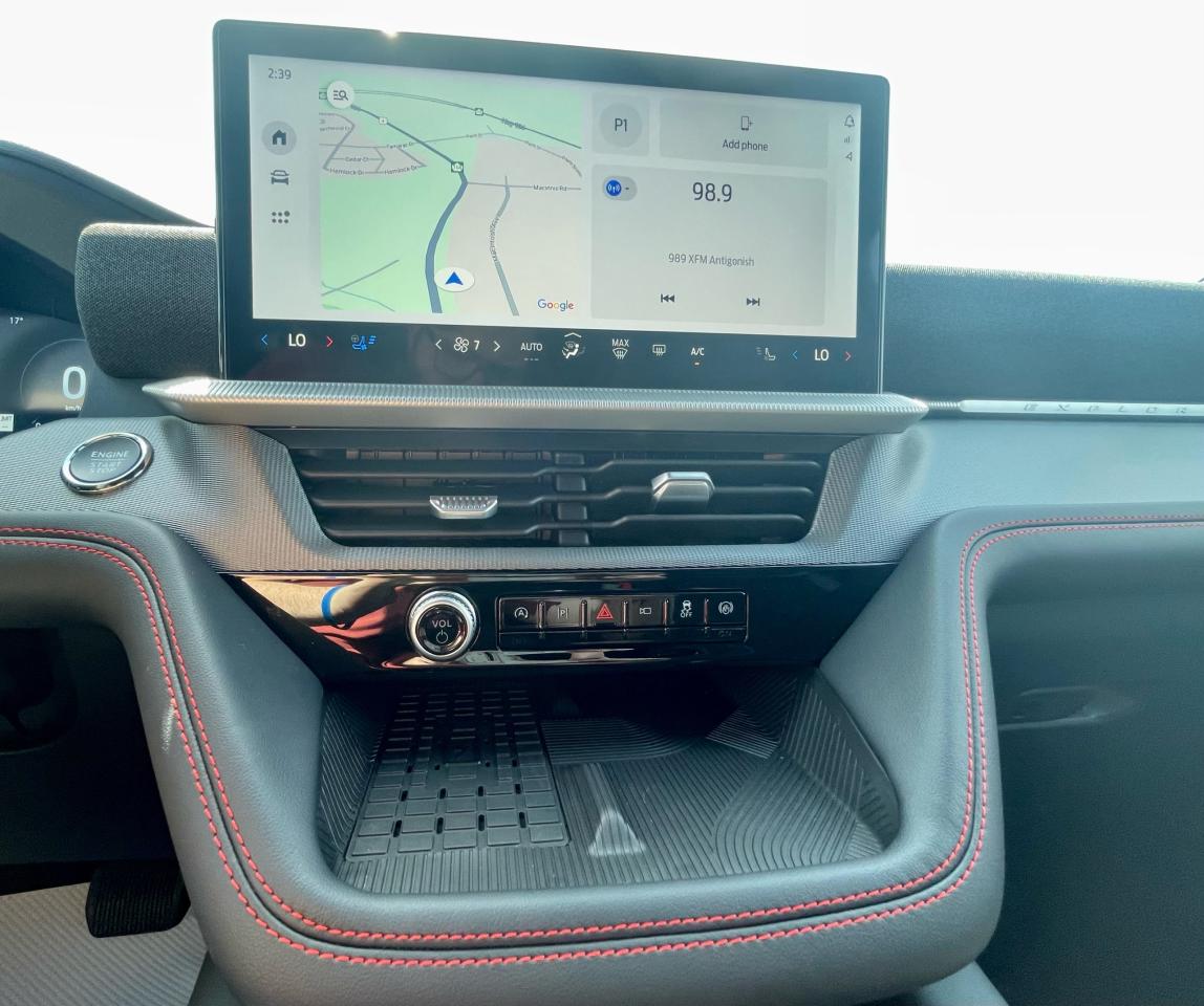 2025 Ford Explorer ST 4WD Photo5