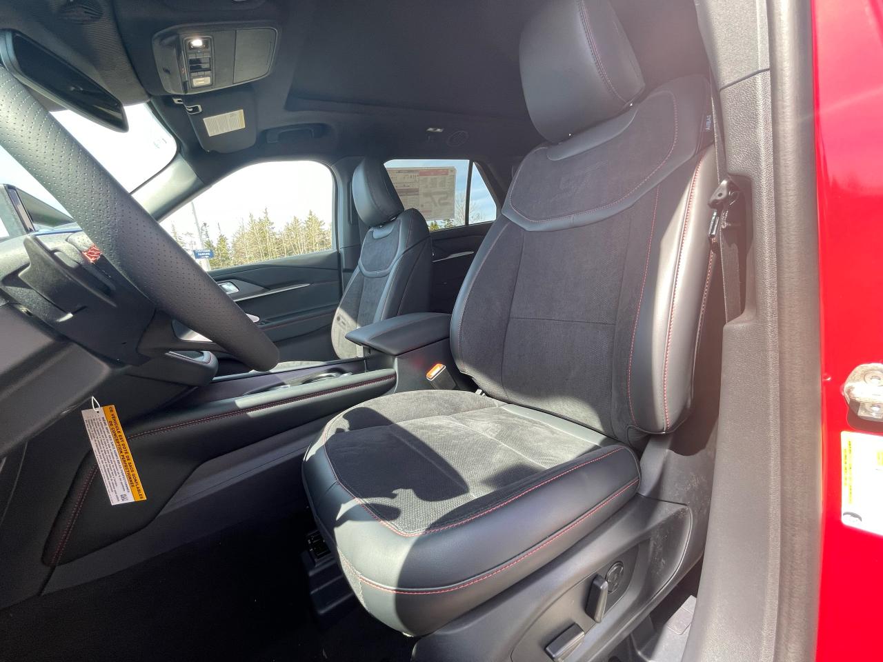 2025 Ford Explorer ST 4WD Photo5