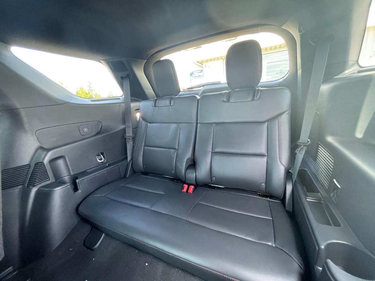 2025 Ford Explorer ST 4WD Photo5