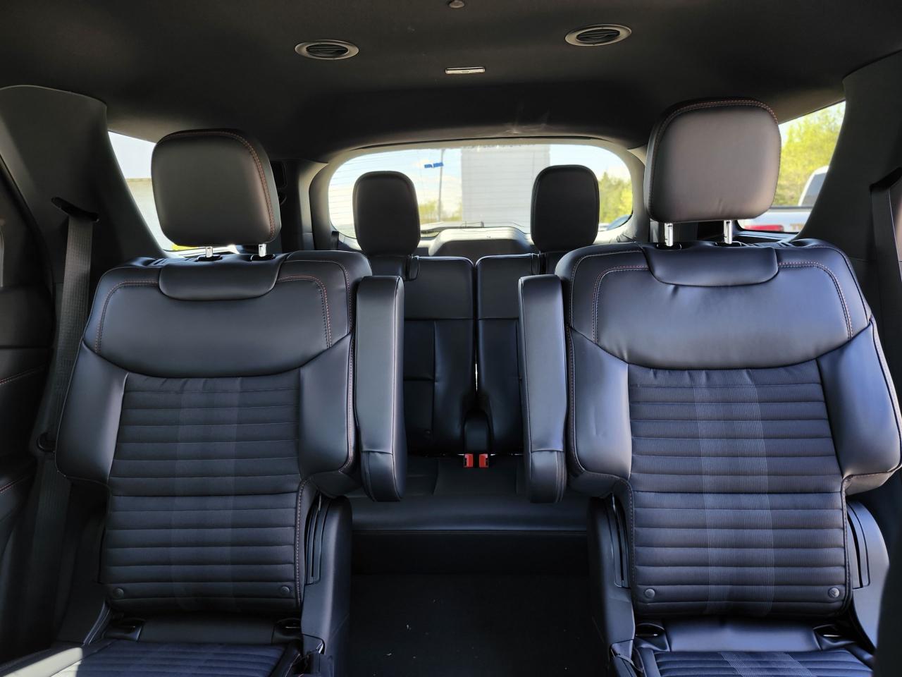 2025 Ford Explorer ST-LINE 4WD Photo5