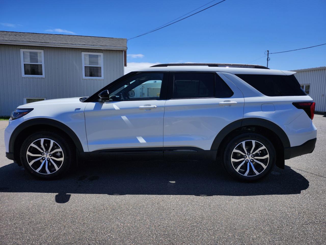 2025 Ford Explorer ST-LINE 4WD Photo5
