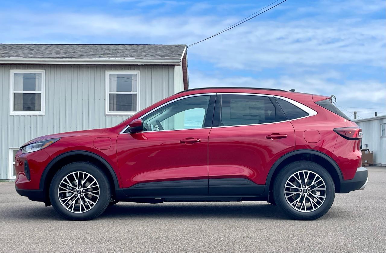 2025 Ford Escape PHEV FWD Photo5