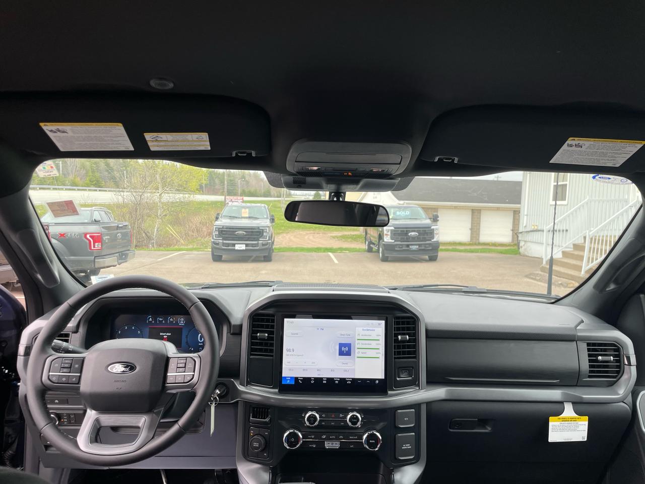 2025 Ford F-150 XLT 4WD SuperCrew 5.5' Box Photo5