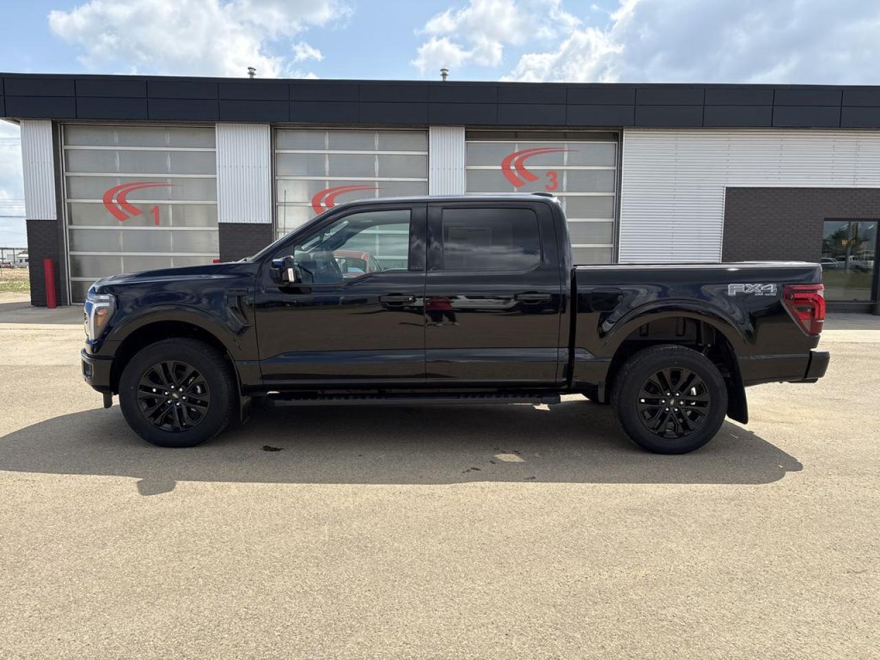 2025 Ford F-150 LARIAT 5.5' Box 501A Photo5