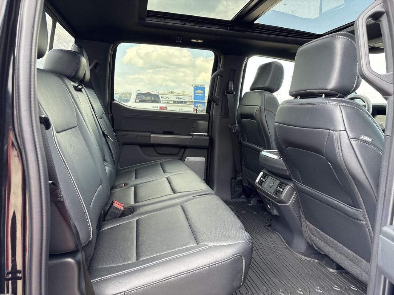 2025 Ford F-150 LARIAT 5.5' Box 501A Photo5