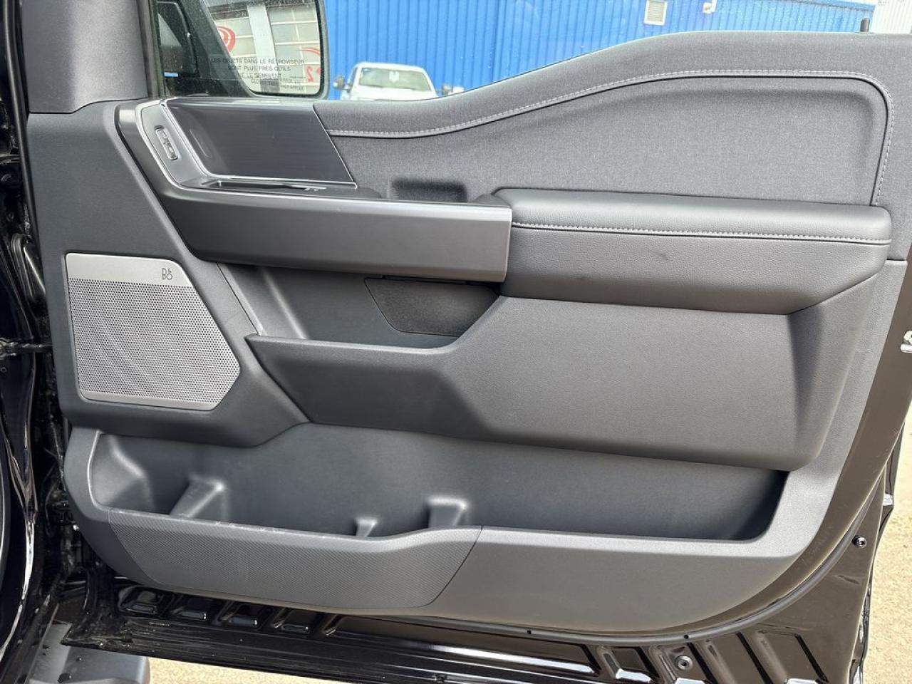 2025 Ford F-150 LARIAT 5.5' Box 501A Photo5
