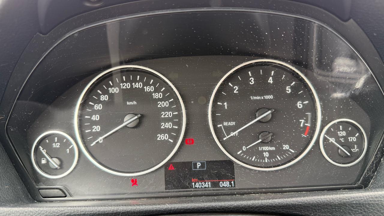 2013 BMW 3 Series 328i xDrive - Photo #17