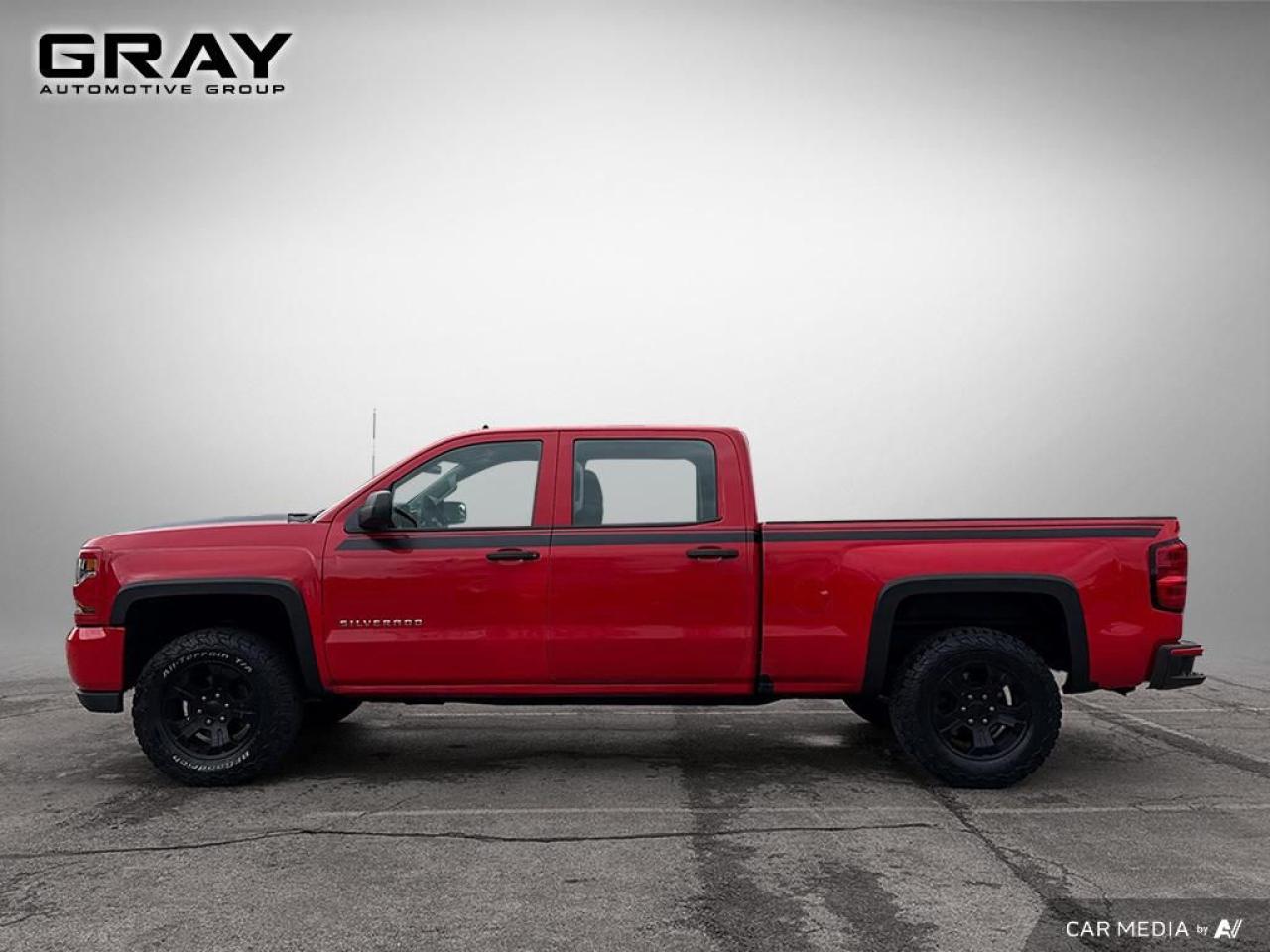 2017 Chevrolet Silverado 1500 Crew/6.6 Box/4x4 - Photo #2