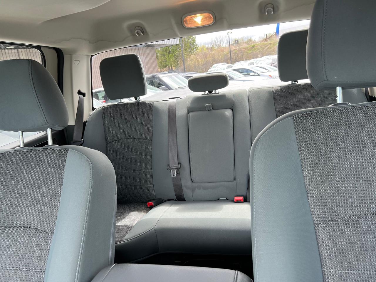 2020 RAM 1500 Classic EXPRESS 4X4 CREW CAB 5'7" BOX - Photo #17