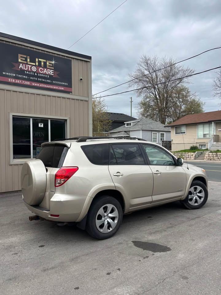 2007 Toyota RAV4 LIMITED  - Photo #4