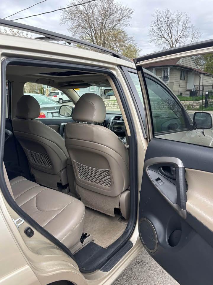2007 Toyota RAV4 LIMITED  - Photo #6
