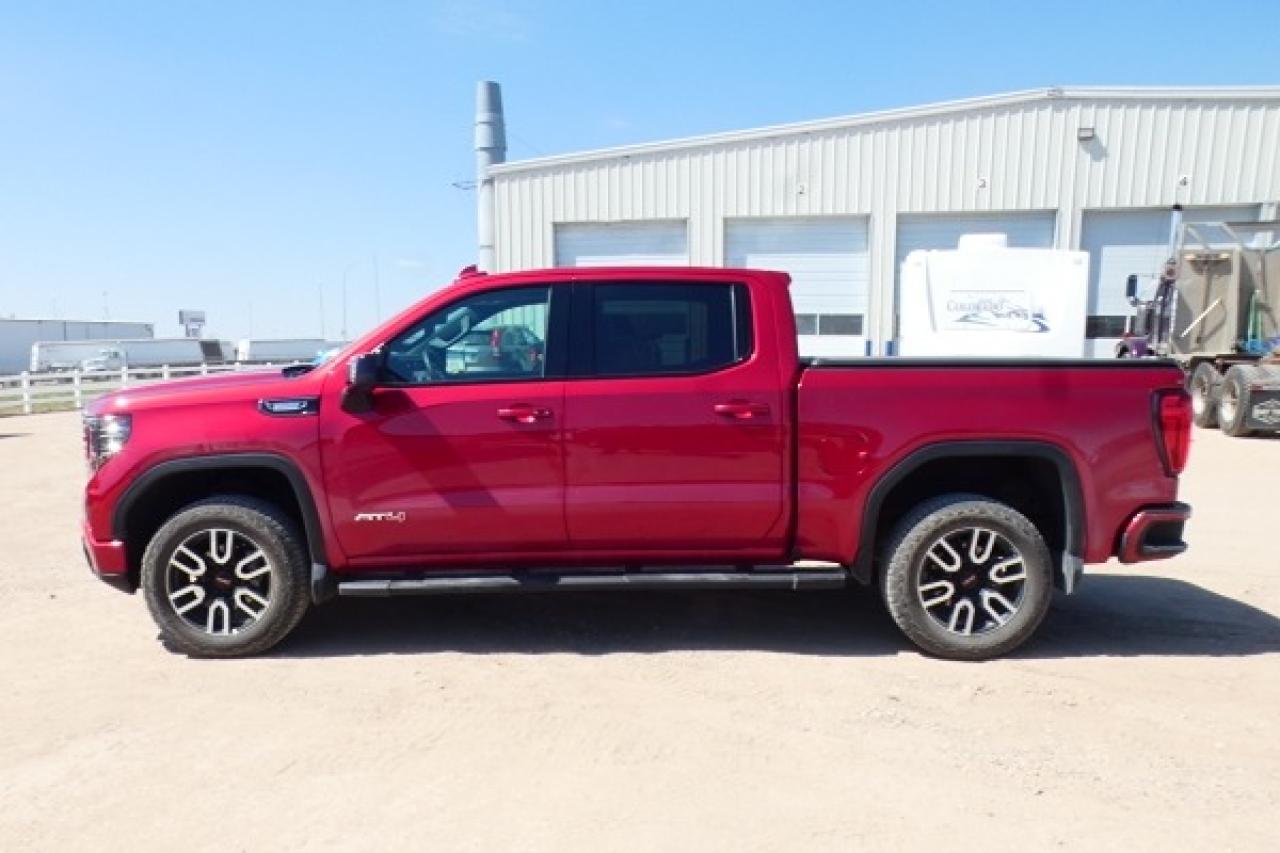 2024 GMC Sierra 1500 AT4 DURA DSL w/H&C L, S/R, NAV, RVM+BUC, HUD