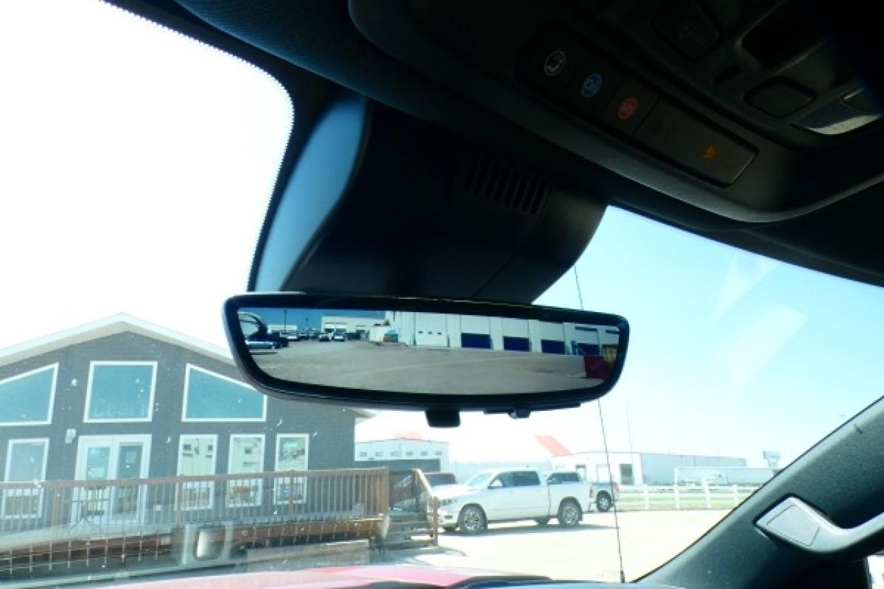 2024 GMC Sierra 1500 AT4 DURA DSL w/H&C L, S/R, NAV, RVM+BUC, HUD - Photo #18