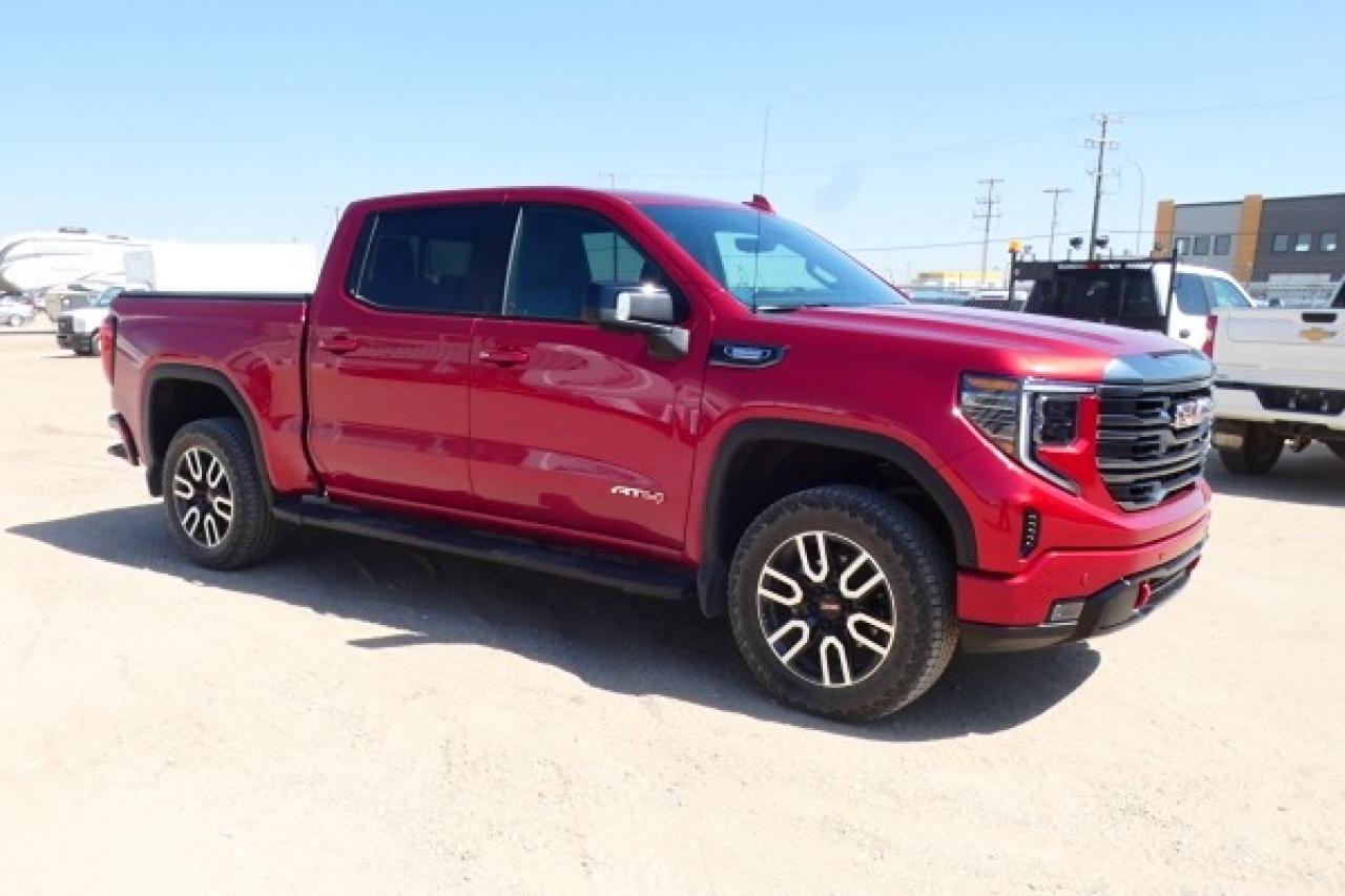 2024 GMC Sierra 1500 AT4 DURA DSL w/H&C L, S/R, NAV, RVM+BUC, HUD - Photo #4