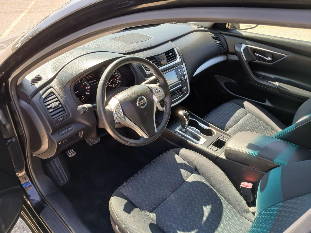 2016 Nissan Altima 2.5 SV - Photo #8