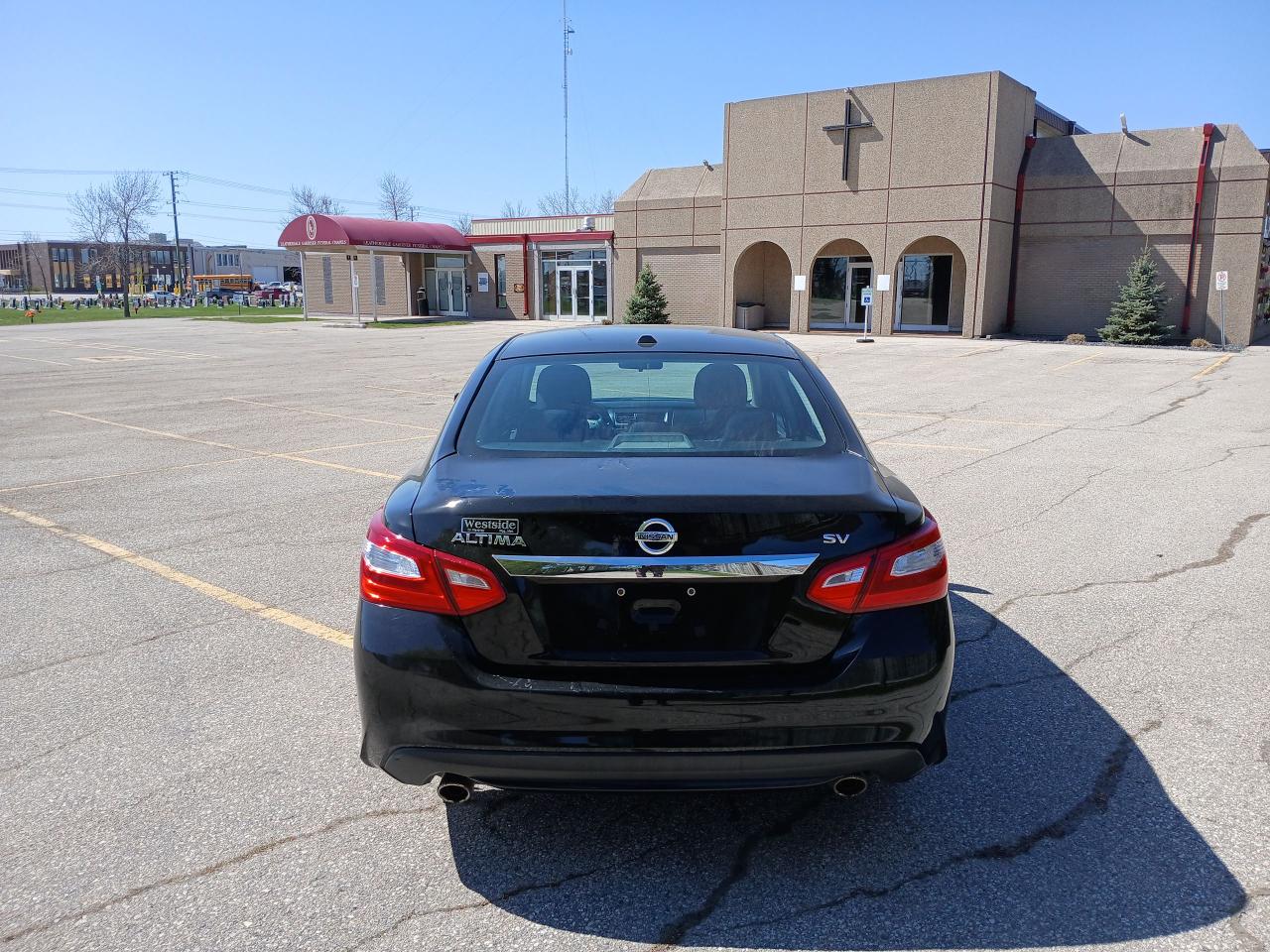 2016 Nissan Altima 2.5 SV - Photo #5