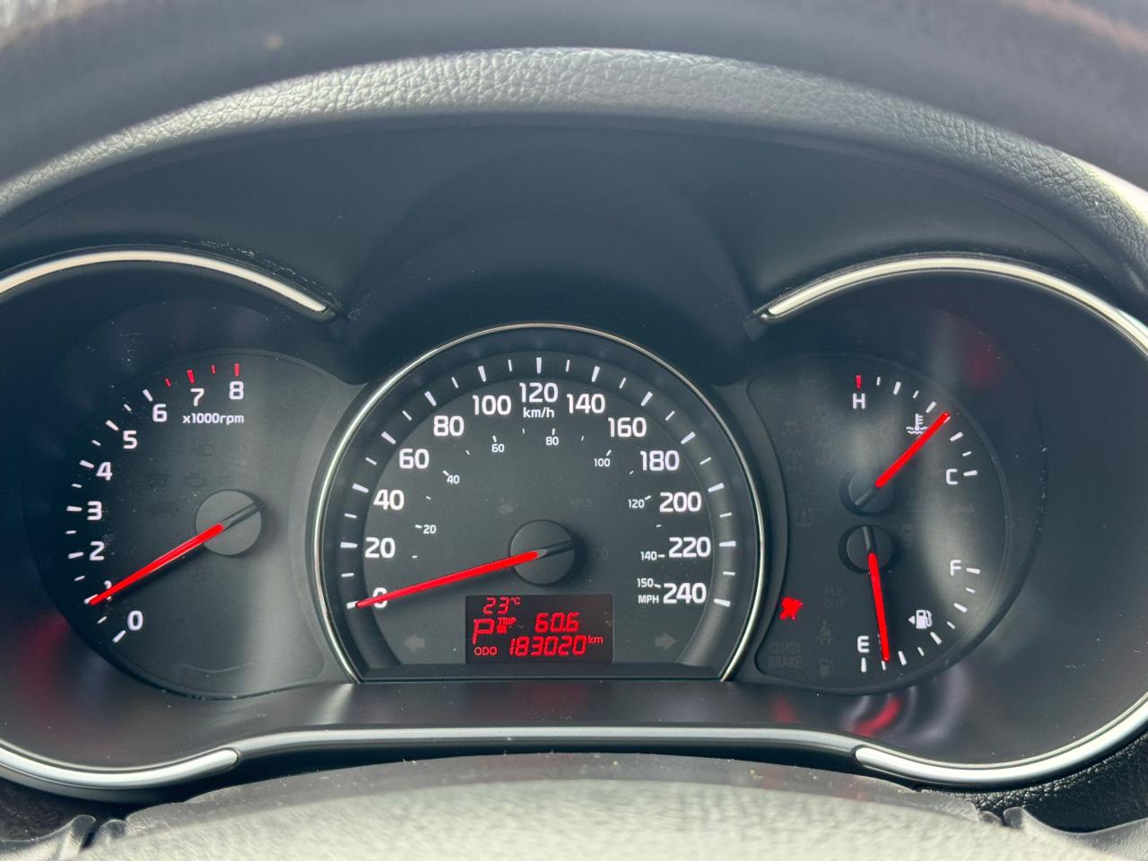 2015 Kia Sorento LX | SERVICE RECORDS | HTD SEATS | BLUETOOTH | Photo39