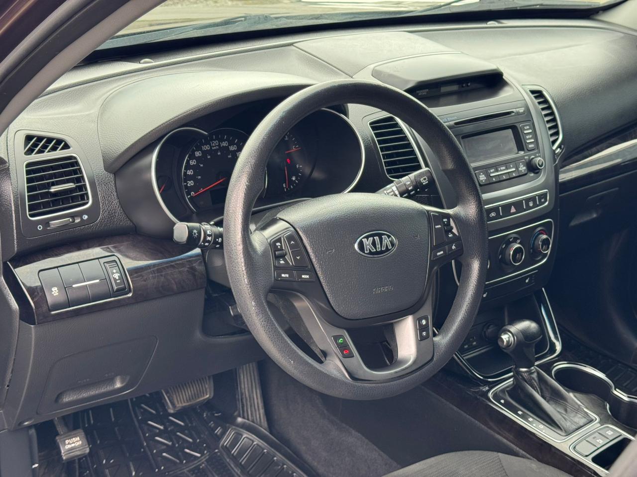 2015 Kia Sorento LX | SERVICE RECORDS | HTD SEATS | BLUETOOTH | Photo14