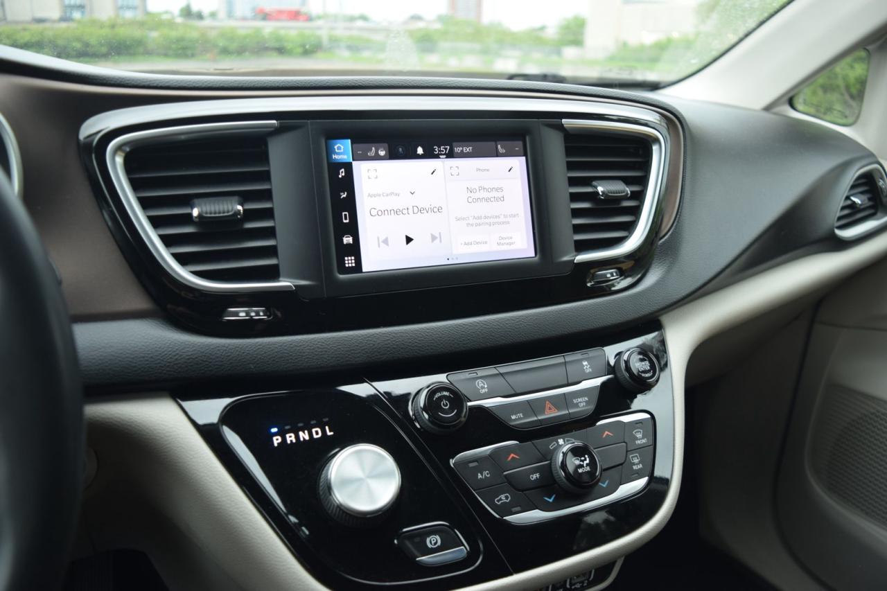 2022 Dodge Grand Caravan SXT - Photo #10