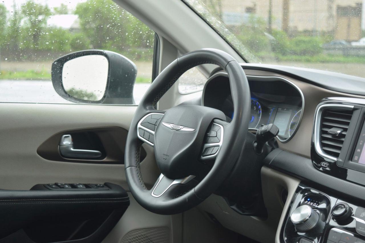 2022 Dodge Grand Caravan SXT - Photo #14