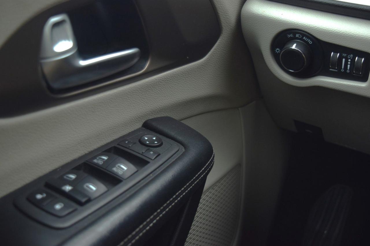 2022 Dodge Grand Caravan SXT - Photo #18