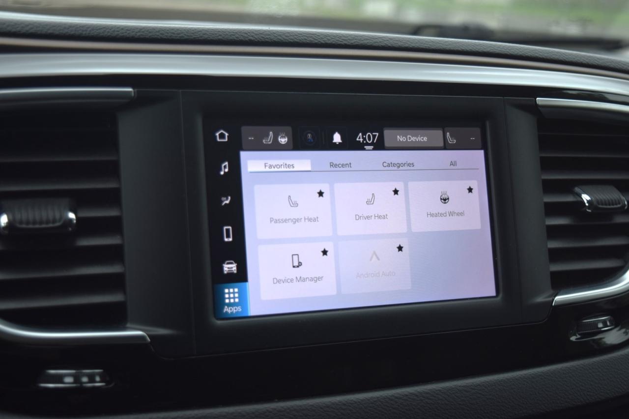 2022 Dodge Grand Caravan SXT - Photo #12