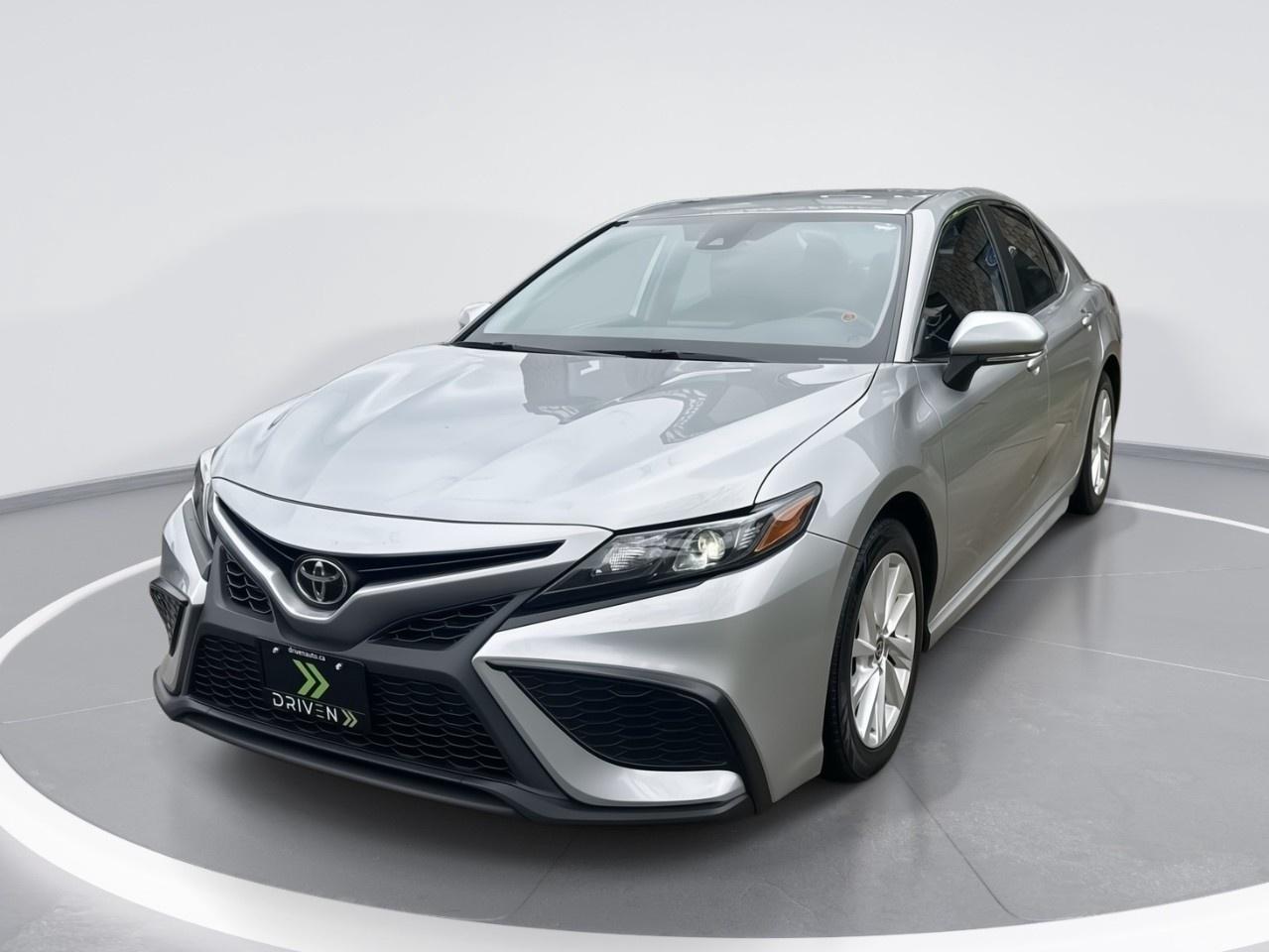 Used 2022 Toyota Camry SE Auto for sale in Newmarket, ON
